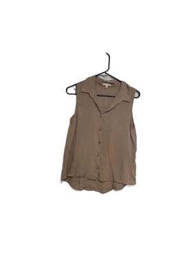 ChocoLa te U.S.A. Sleeveless Button Down Blouse in Taupe Brown